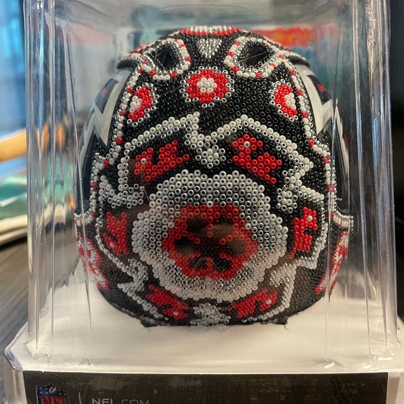 Atlanta Falcons RARE Beaded Riddel Mini Helmet - Picture 4 of 7